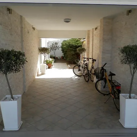 Szálloda Sunrise Szárti