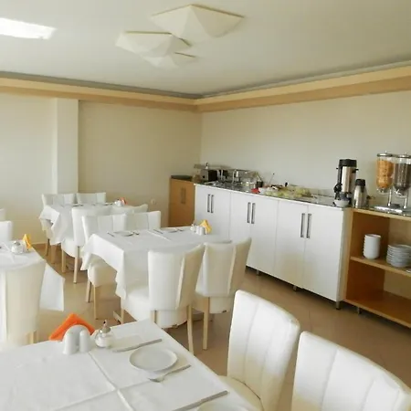 Sunrise 酒店 萨尔蒂